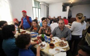 Fiesta de la carne ó caldeiro e Bola con Torrezno de Dozón
