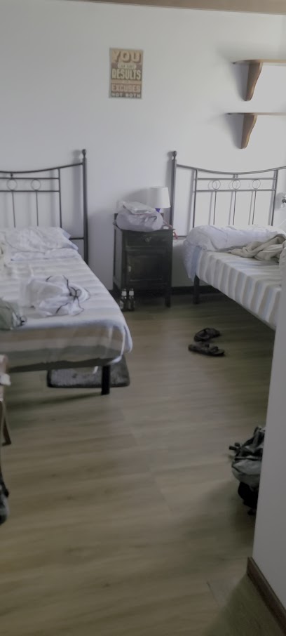 Albergue  de Logrosa - portada