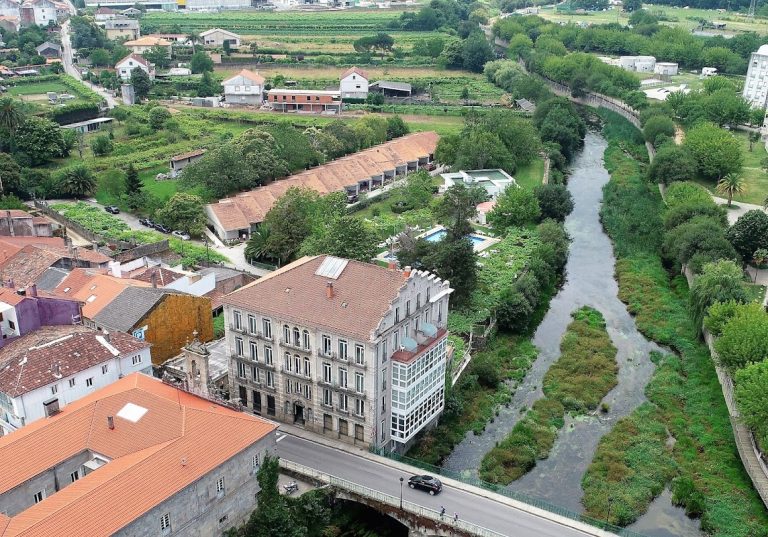 Acuña, Balneario
