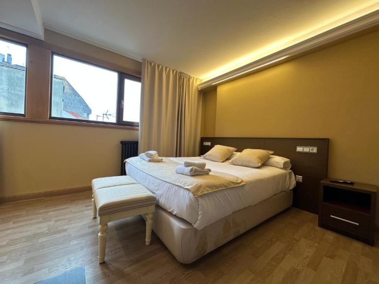 City Express Hotel Santa Catalina – Coruña