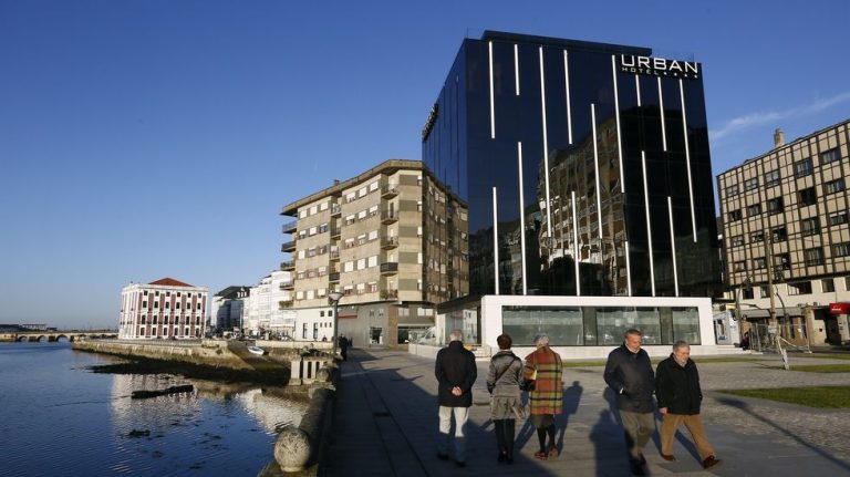 Hotel Urban Viveiro