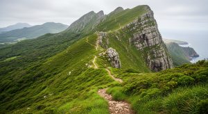 Ascensión á Cova da Serpe: o imponente fósil da Serra da Faladoira