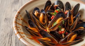 Ruta del mejillón de la ría de Arousa: bateas, producción y recetas