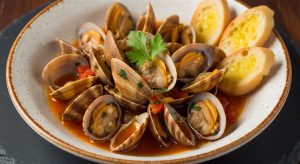 Almejas a la marinera: receta auténtica gallega paso a paso