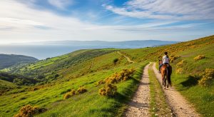 Ruta a caballo por los Eidos do Condado en primavera