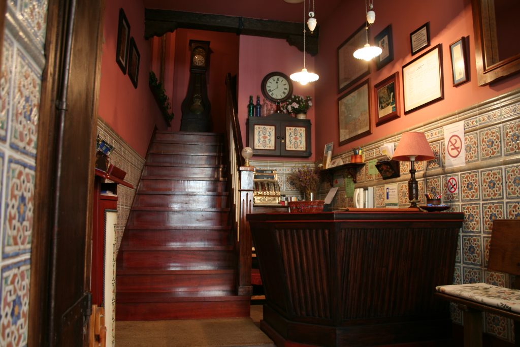 Residencia Escuder Apartamentos Turíst.