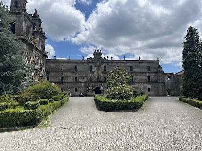 Albergue Monasterio Cristerciense de Oseira - portada