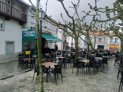 Os Casqueiros - portada