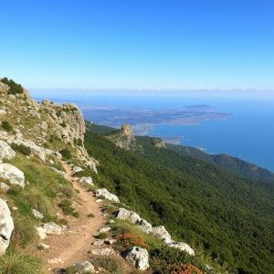 Travesía da Serra da Pena Corneira: cumios e viñedos en Ourense