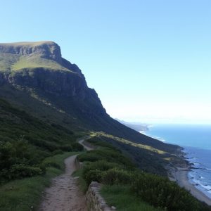 Sendeiro da Praia de Carnota: area longa e monte Pindo ao fondo