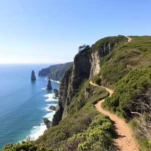 Ruta da Costa de Camelle: acantilados e furnas entre Arou e Camelle