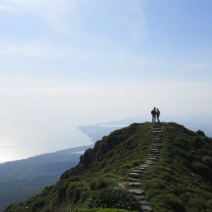 Ascensión ao Monte Cido: cumio e vista da Ría de Pontevedra