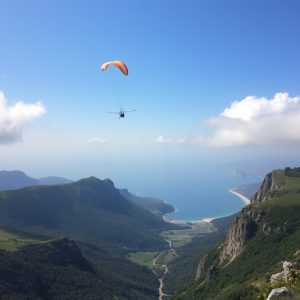 Planes para disfrutar del turismo de parapente en los Ancares